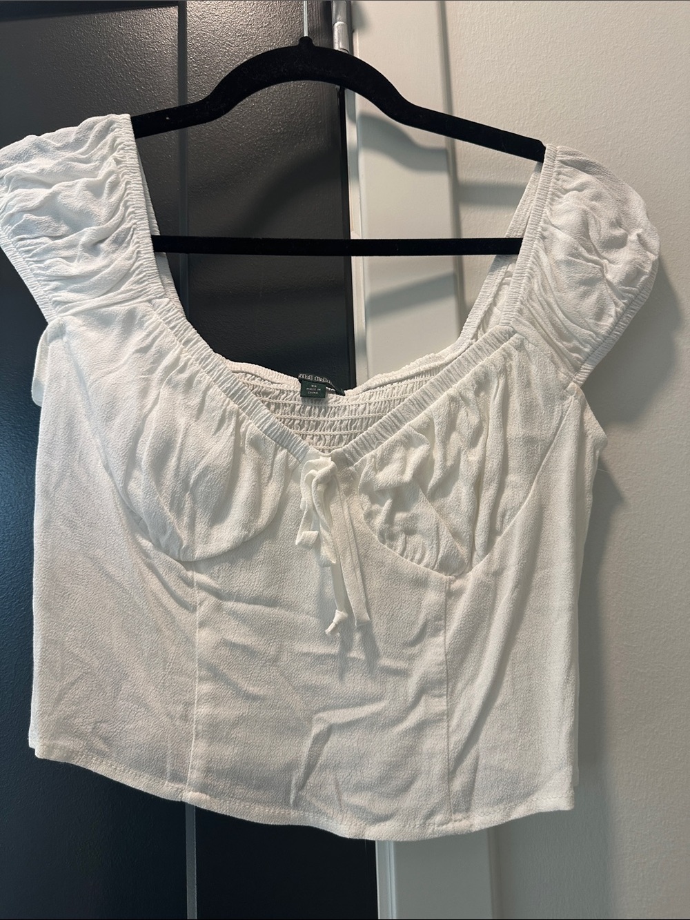 wild fable White Ruched Tie-Front Crop Top